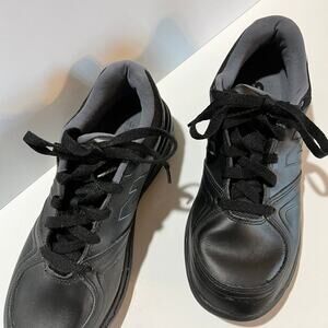 New Balance 813 walking shoe, black, men's size 9 1/2